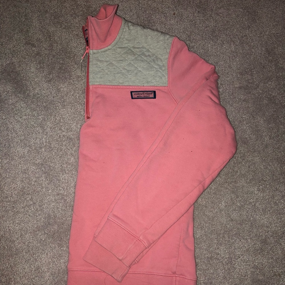 Vineyard Vines long-sleeve sweat shirt